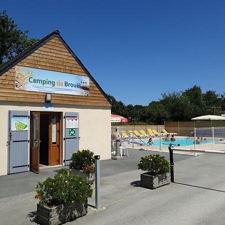 Camping De Brouel Ambon Dış mekan fotoğraf